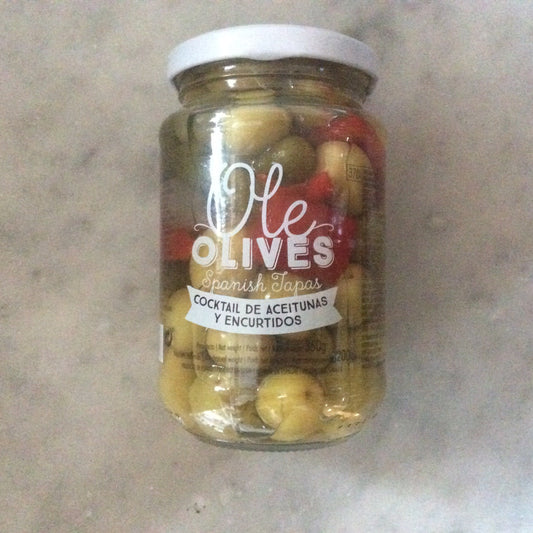 Pickles & olives cocktail. Ole